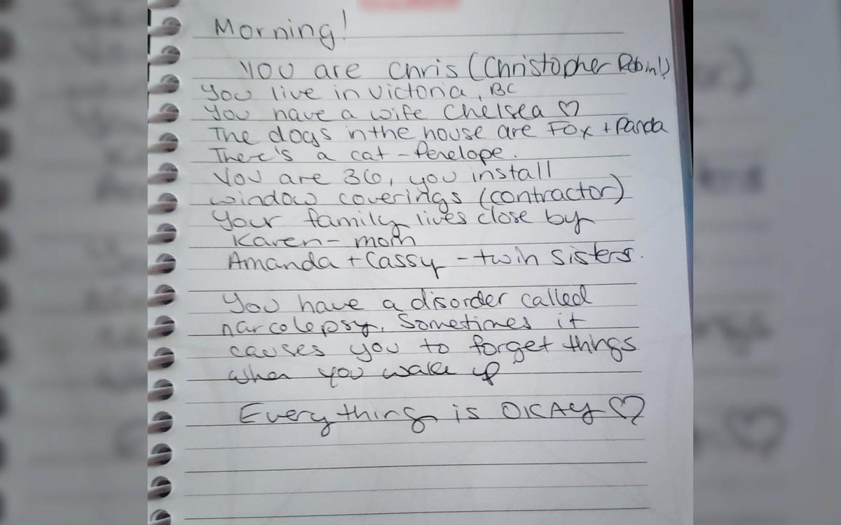 A note that Chelsea would leave Christopher Robin Turner in the morning due to his memory loss. (Caters News)