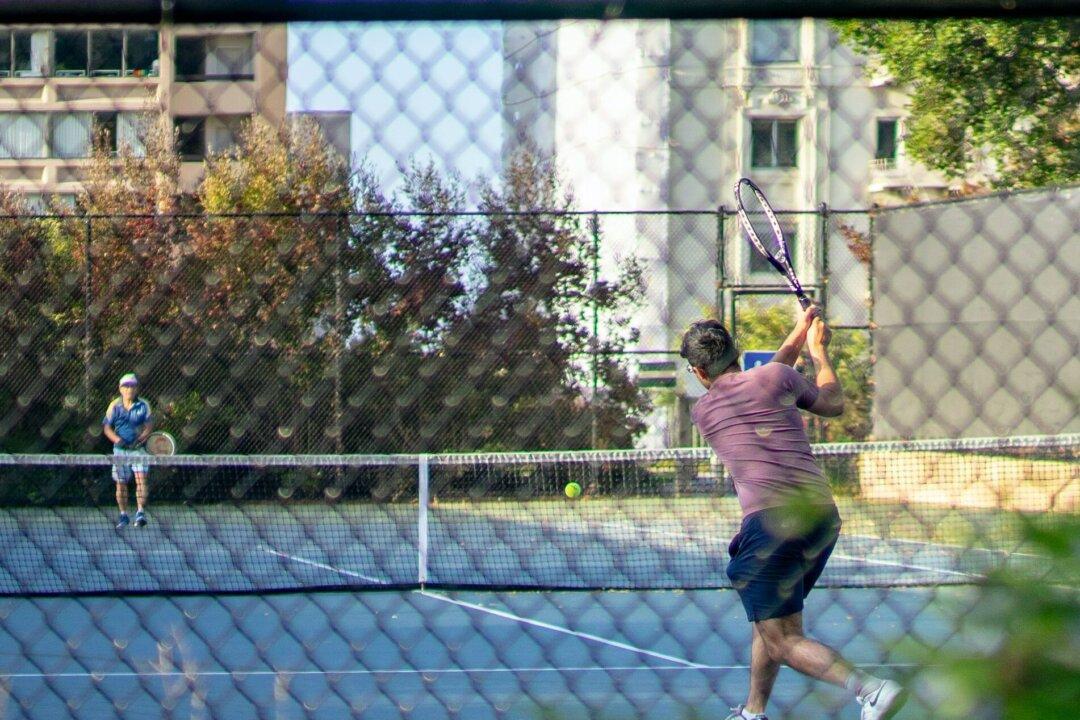 10 Ways to Age-Proof Your Knees