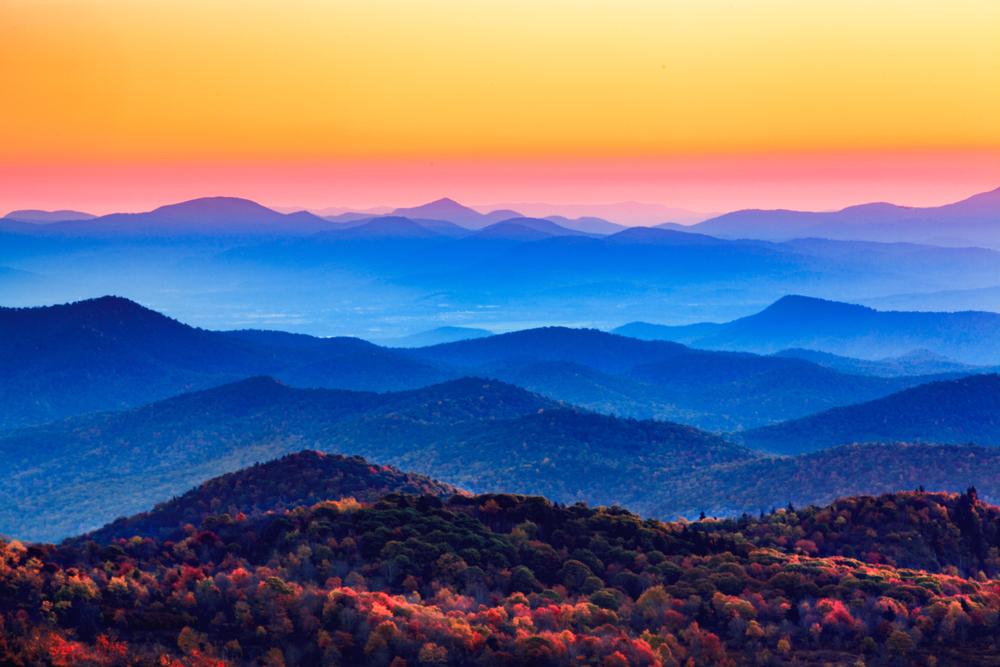 Sunset over the Appalachians in North Carolina. (Cvandyke/Shutterstock)