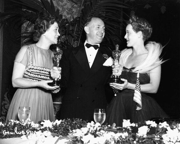 Fay Bainter (L) and Bette Davis with their Oscars for, respectively, supporting and lead roles in “Jezebel.” (Photo by Archive Photos/Getty Images)