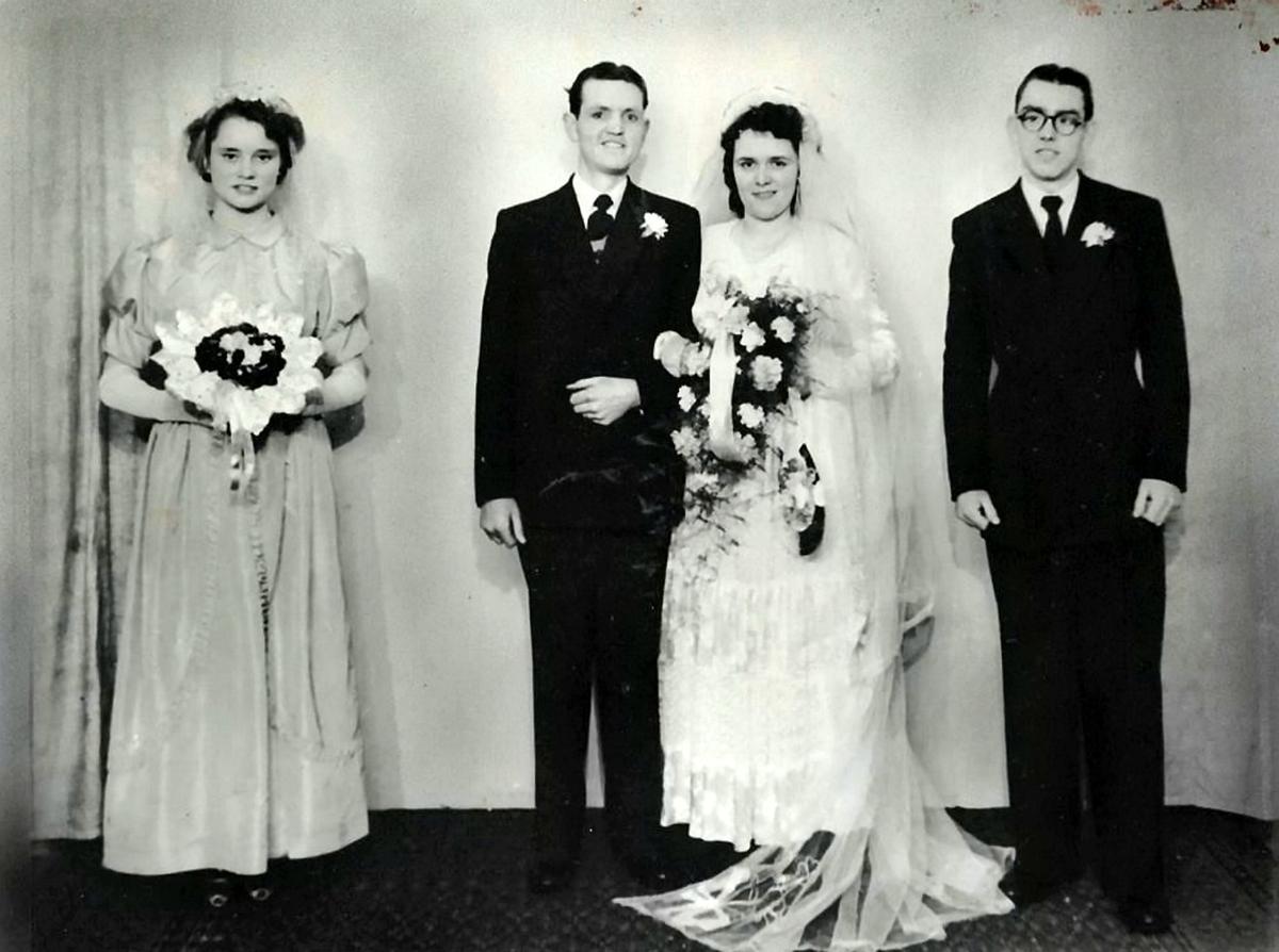 Davie and Margaret Hunter when they got married. (SWNS)