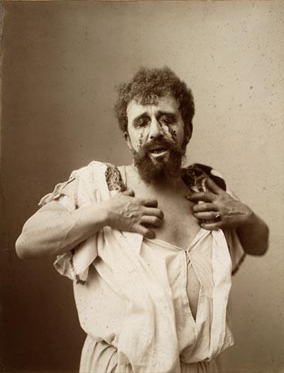 Louis Bouwmeester as Oedipus in a Dutch production of “Oedipus Rex,” circa 1896. Photo by Albert Greiner. (Public Domain)