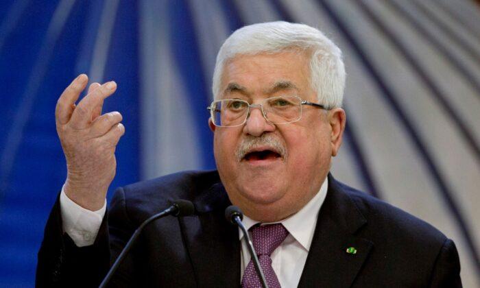 Palestinian President Abbas Visits Israel’s Defense Minister in Rare Trip