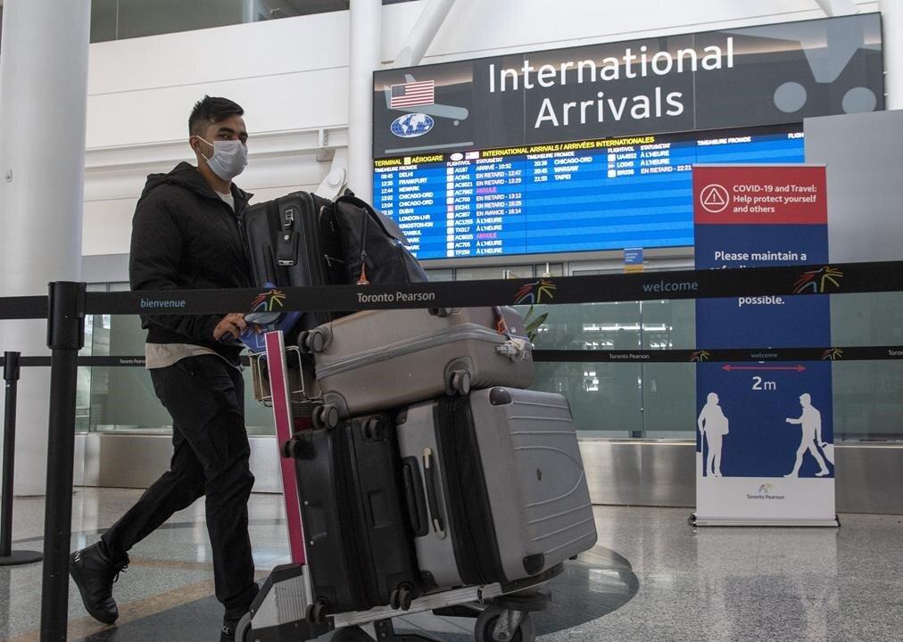 Questions Raised About Value of Random COVID-19 Tests for Travellers