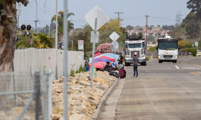Oceanside Reckons With Tent City Lining Its Streets