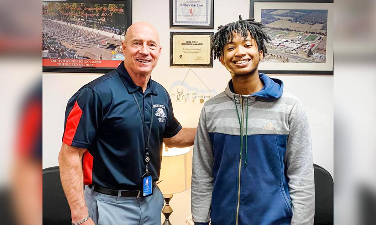 Teen Performs CPR, Saves Life When Boss’s Baby Stopped Breathing and Turned Blue