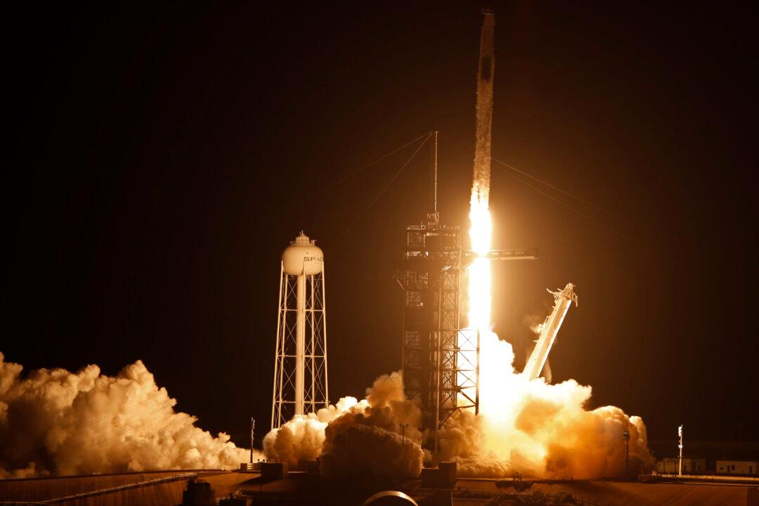 SpaceX Rocketship Launches 4 Astronauts on NASA Mission to Space Station
