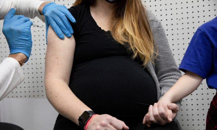 CDC Recommends Pregnant Women Get a COVID-19 Vaccine