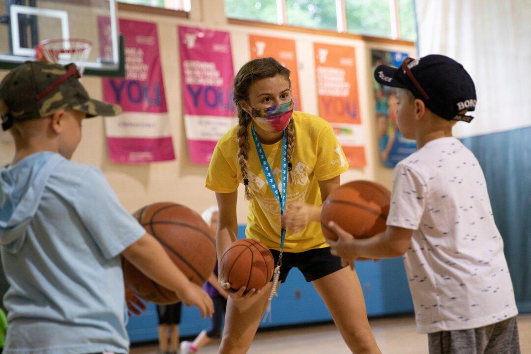 Missouri Parents Censored Online for Opposing Mask Mandates in School