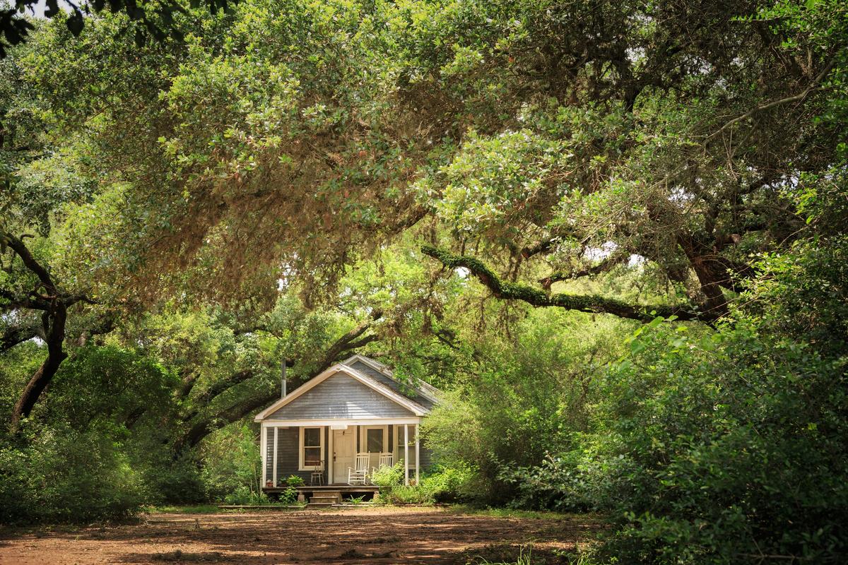 The Bluebonnet Bungalow at BlissWood. (Jumping Rocks Photography)