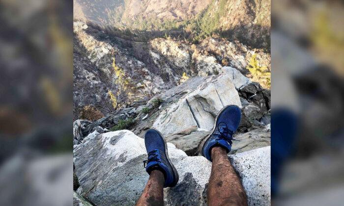 Hiker Lost in Mountains Texts Single Photo of His Legs–and Man Online Uses It to Locate Him, Saving His Life