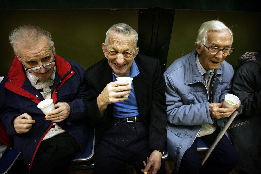 Dementia Study Finds Listening to Personalised Music Reduces Symptoms