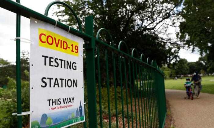 UK Conducts COVID-19 Testing at Leicester School After 3 Cases of Indian Variant Found