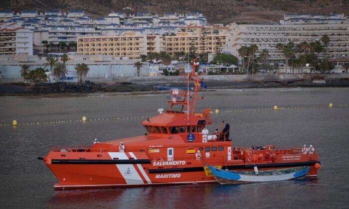 Spain Recovers 24 Bodies From Migrant Boat Off Canaries
