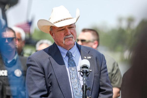 Sheriff Micah Harmon of Lavaca County, Texas, at a press conference in Anzalduas Park near McAllen, Texas, on April 28, 2021. (Charlotte Cuthbertson/The Epoch Times)