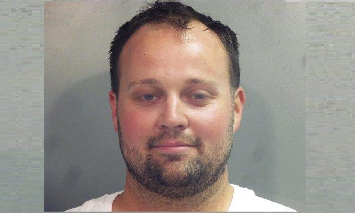 Former Reality TV Star Josh Duggar Faces Child Porn Charges