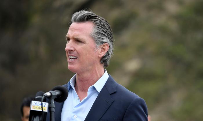 California Board Approves Pay Raises for Newsom, Lawmakers: Report