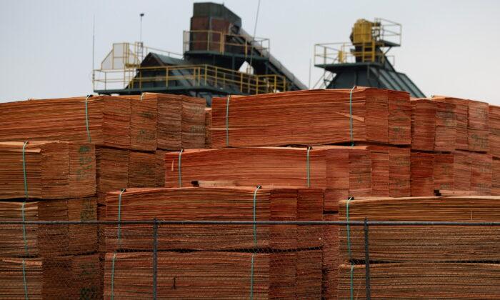 Lumber Prices Drop Below $1,000 After Skyrocketing to ‘Nosebleed’ Highs in May