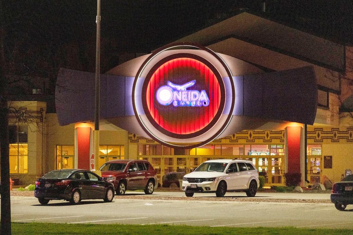 Gunman Kills 2 at Wisconsin Casino, Shot Dead by Police
