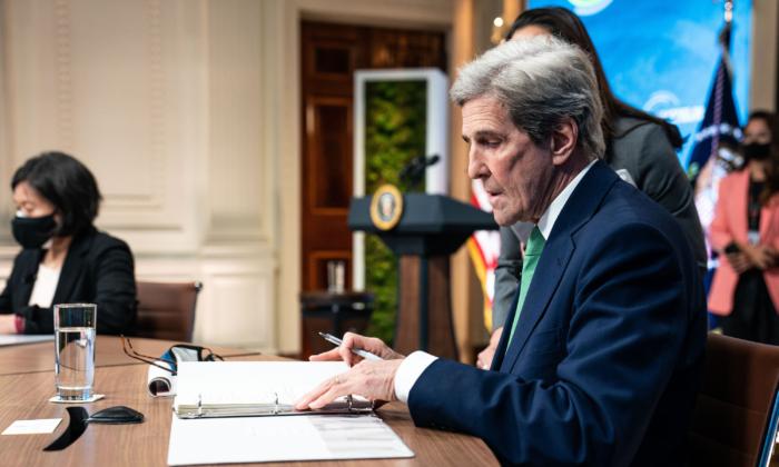 Kerry Acknowledges CCP Human Rights Abuses Present ‘Problem’ for US Climate Strategy