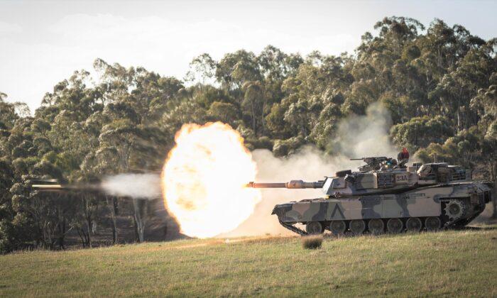 Australia to Spend $2 Billion on Abrams Tanks, Helicopters From US