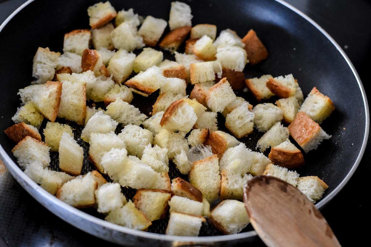Cook the croutons until golden; they will crisp up as they cool. (Audrey Le Goff)