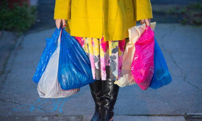 Plastic Bag Charge to Come Into Force in England on May 21