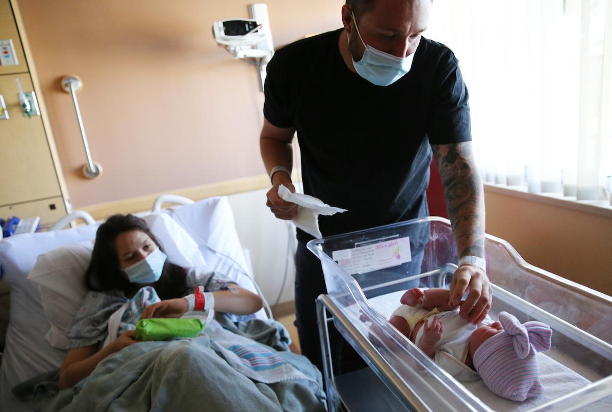 US Sees Fewest Births Since 1979: CDC Report