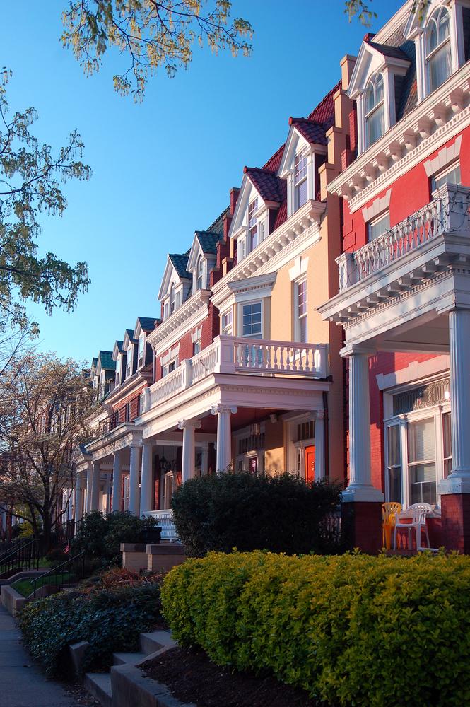 Historic homes on Monument Avenue in Richmond, Va. (James Kirkikis/Shutterstock)