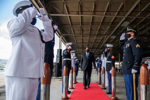 Defense Secretary Lloyd J. Austin III attended the change-of-command ceremony for Indo-Pacific Command at Joint Base Pearl Harbor-Hickam, Hawaii, on April 30, 2021. (Sgt. Brittany Chase/Department of Defense)