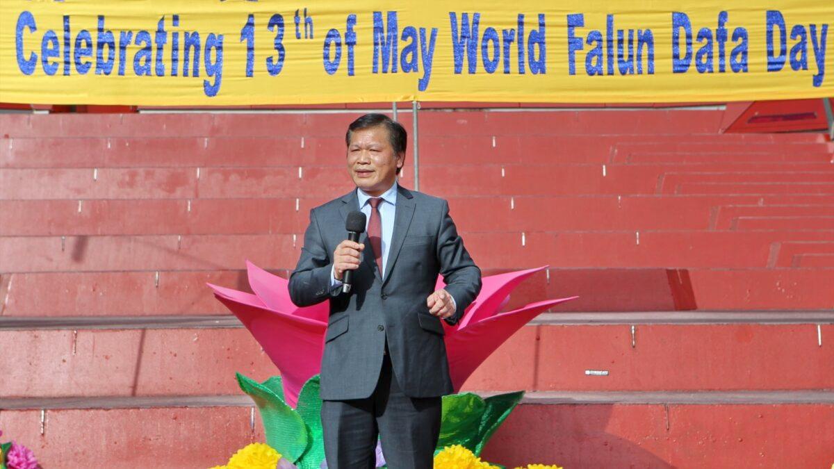 Frank Ruan Jie, Editor of Tiananmen Times, speaks at the World Falun Dafa Day event in Melbourne, Australia, on May 8, 2021. (Chen Ming/Epoch Times)