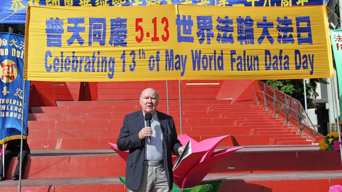 Australians Support Falun Dafa Practitioners on World Falun Dafa Day