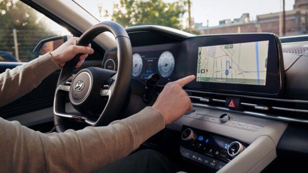 10.25-inch infotainment system touchscreen. (Courtesy of Hyundai)