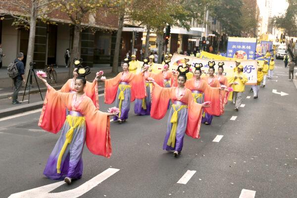 Falun Gong practitioners held a rally and march in Sydney, Australia on May 13, 2021. (Shen Ke/The Epoch Times)