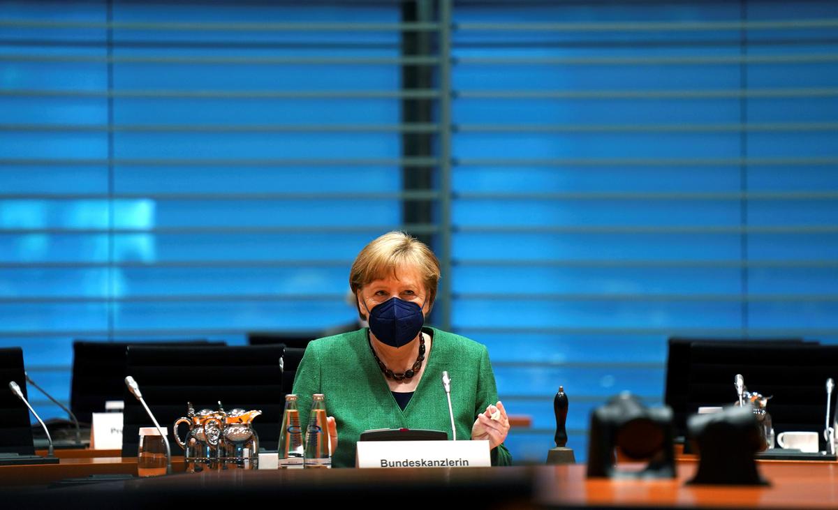 Merkel Condemns Synagogue Attacks: Spokesman