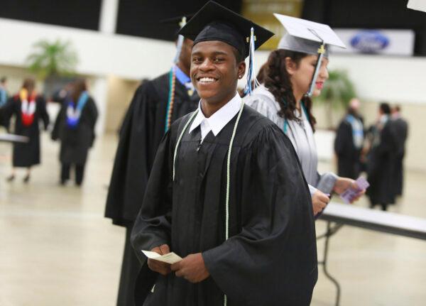 Royal Palm Beach High School student Damon Weaver during his high school graduation in West Palm Beach, Fla., on May 23, 2016. (Carline Jean/South Florida Sun-Sentinel via AP)