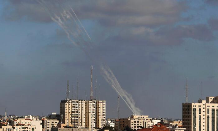 Israel Tests Massive Inflatable Missile Detection System