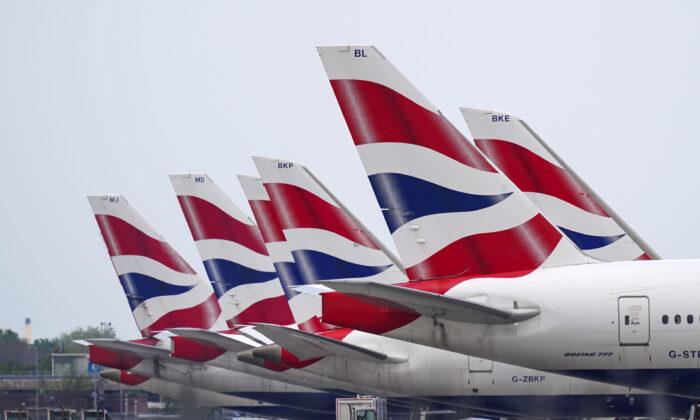Moscow Bans UK Flights in Response to Britain Prohibiting All Russian Aircraft Amid Ukraine Invasion