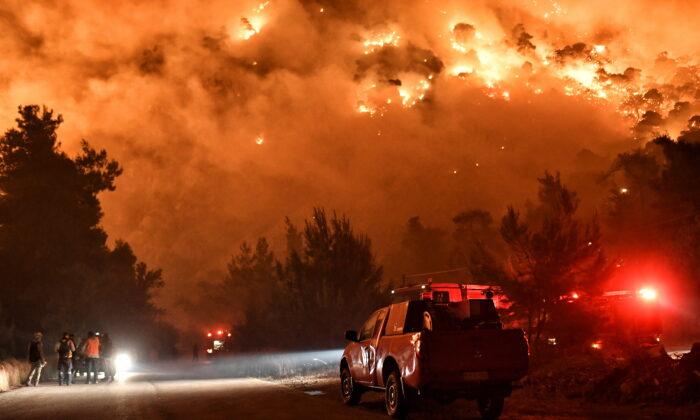 Greece Evacuates More Villages as Forest Fire Spreads to Attica Region
