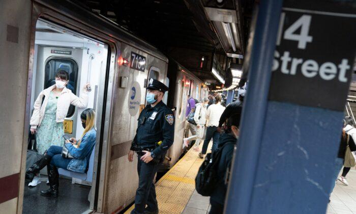 NYC Subway’s Recovery Put at Risk by Crime Even as City Rebounds