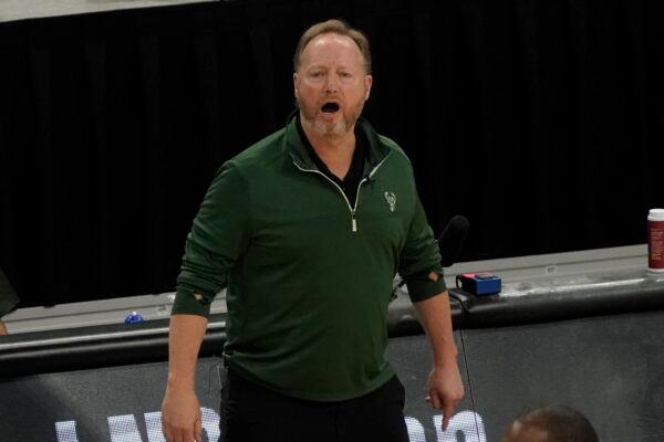 Milwaukee Bucks head coach Mike Budenholzer reacts during the first half of Game 1 of their NBA basketball first-round playoff series against the Miami Heat in Milwaukee, Wis., on May 22, 2021. (Morry Gash/AP Photo)