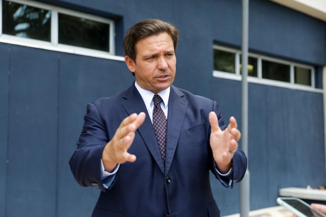 Federal Judge Sides With DeSantis on Mask Mandate Ban