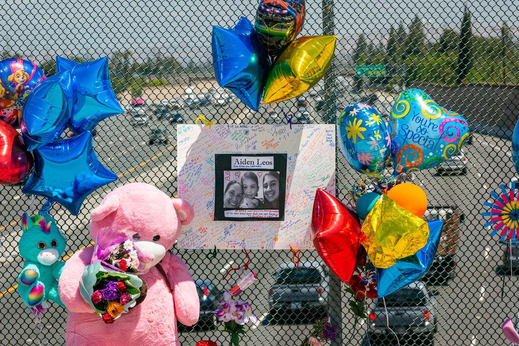 A tribute for six-year-old road rage victim Aiden Leos is displayed on the Walnut bridge overpass above the 55 Freeway in Orange, Calif., on May 24, 2021. (John Fredricks/The Epoch Times)