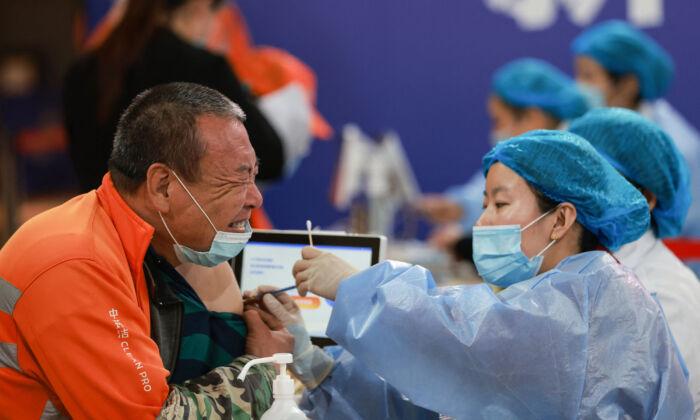 Fully Vaccinated Chinese Workers Test Positive for COVID-19 in Southern Shenzhen City