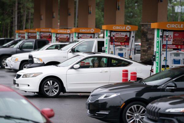 Motorists refuel at a Circle K gas station in Fayetteville, N.C., on May 12, 2021. (Sean Rayford/Getty Images)
