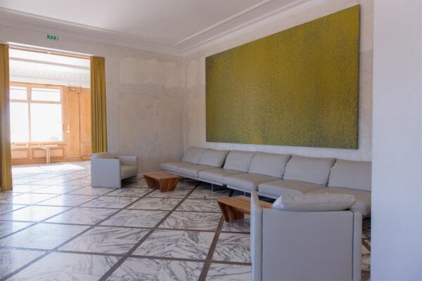 The Traquandi lounge. (Courtesy of Villa Gaby)