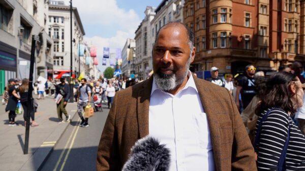 Heritage Party leader David Kurten speaks to NTD during a protest against lockdowns and vaccine passports in London on May 29, 2021. (Screenshot/NTD)