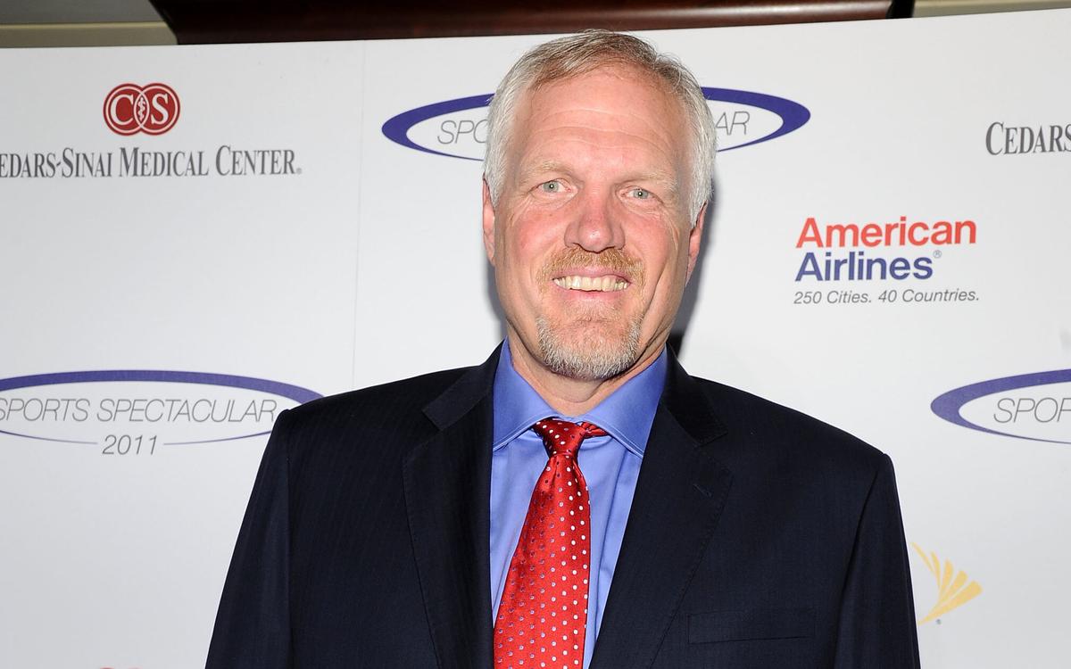 Mark Eaton, Shot-Blocking King and Jazz Legend, Dies at 64