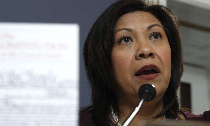 California Democrat Rep. Says She Sleeps With Gun Next to Bed After Death Threats