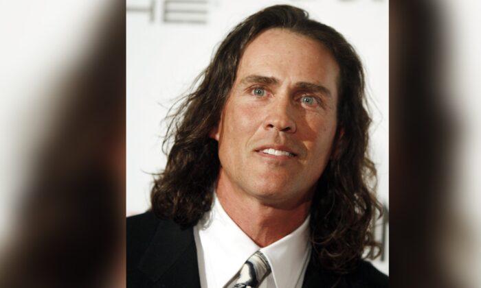 Ex-‘Tarzan’ Actor Among 7 Plane Crash Victims in Tennessee